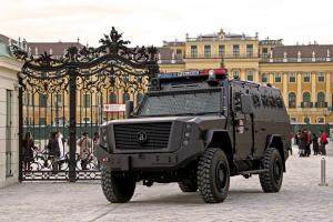 Achleitner HMV Survivor I Police 2015 года 